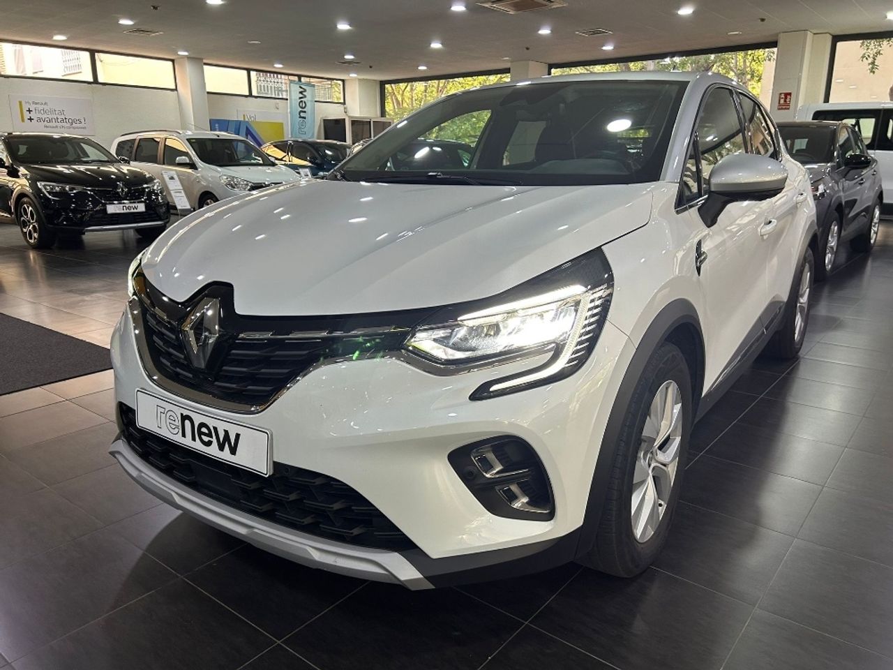 Renault Captur Zen miniatura 4