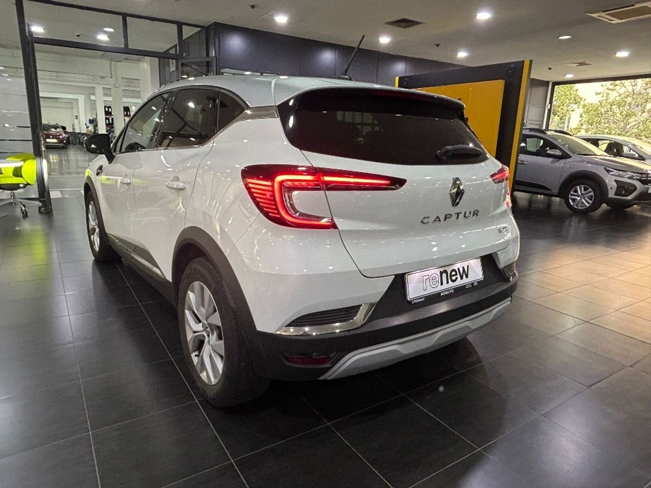 Renault Captur Zen miniatura 6