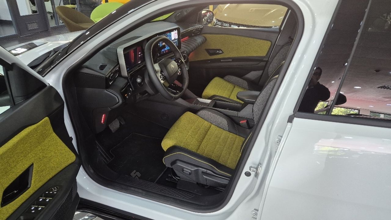 Renault 5 E-Tech 150 Comfort Range Iconic Five foto 9